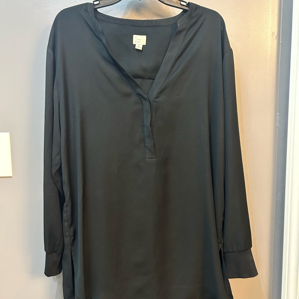 NWT Black Oversized V-Neck Long Sleeve Blouse Top